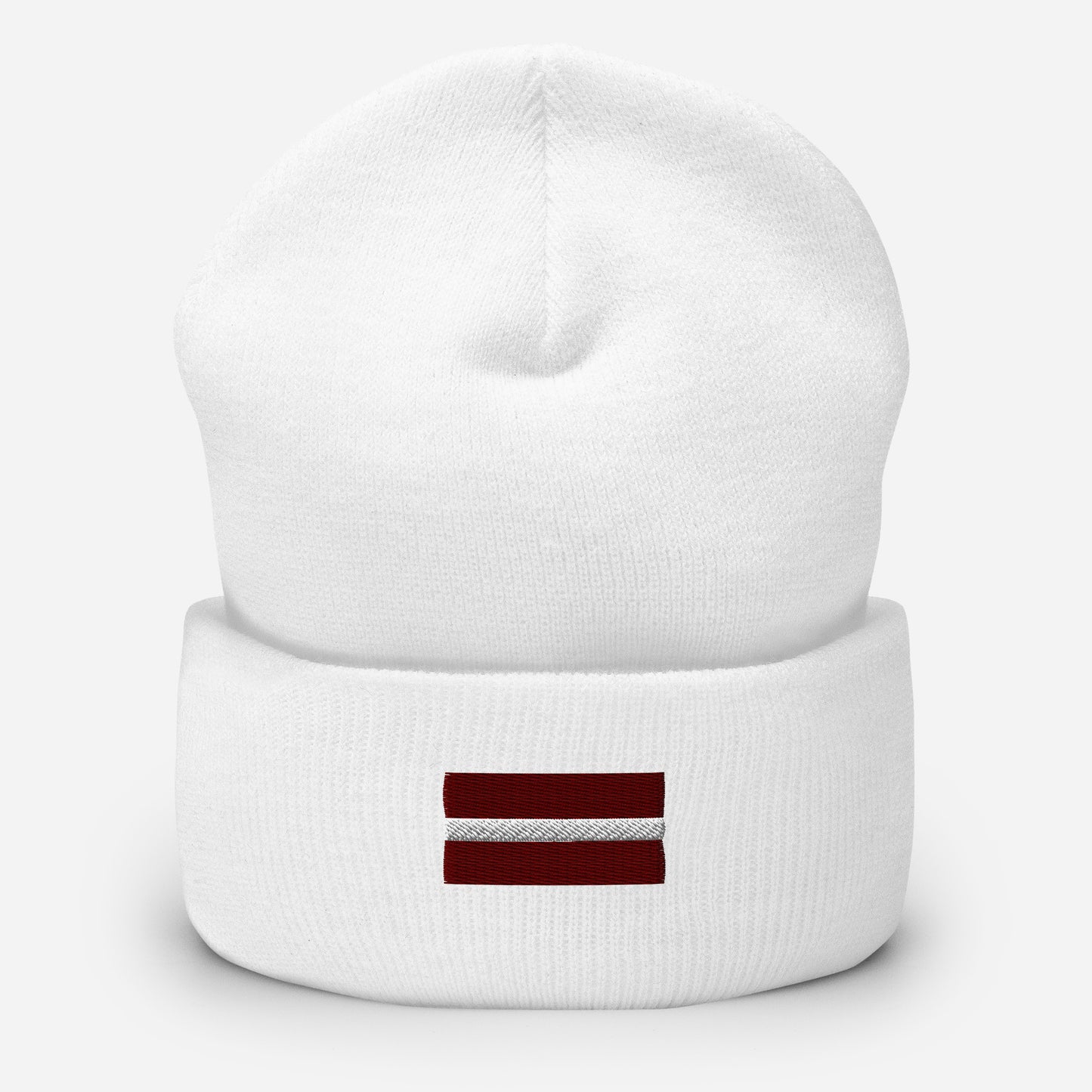 Cepure Latvijas karogs