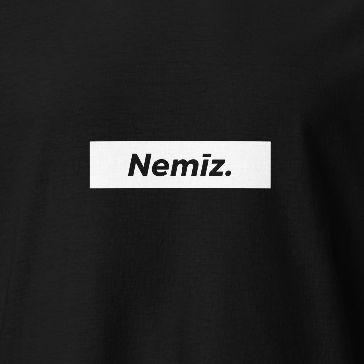 T-krekls Nemīz.